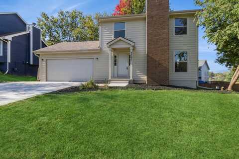 9201 Lakewood Circle, Norwalk, IA 50211