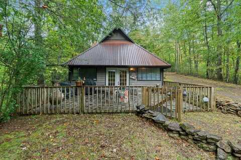 339 Beasley Mine Cir, Franklin, NC 28734