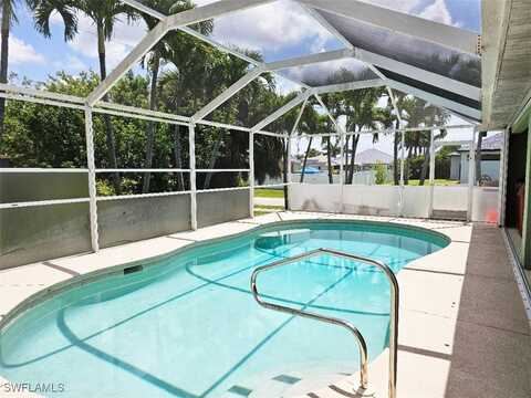 1811 Savona Parkway W, Cape Coral, FL 33914