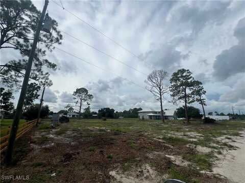 7763 19th Place, Labelle, FL 33935