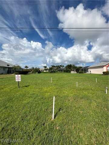 4512 SW 22nd Avenue, Cape Coral, FL 33914