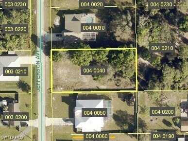 16 Jefferson Avenue, Lehigh Acres, FL 33936