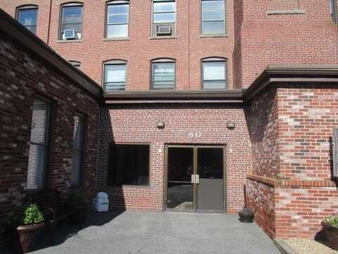 80 FOSTER ST APT 307, PEABODY, MA 01960