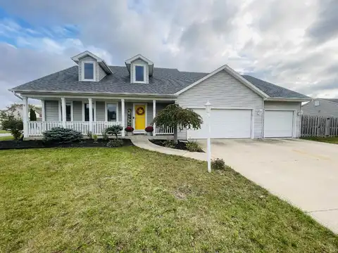 303 Chiswell Run, Avilla, IN 46710