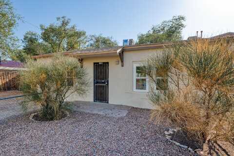 1308 Amado Road NW, Albuquerque, NM 87104