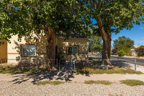 303 HAZELDINE Avenue SW, Albuquerque, NM 87102