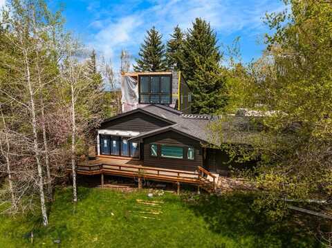 8454 Goldenstein Lane, Bozeman, MT 59715