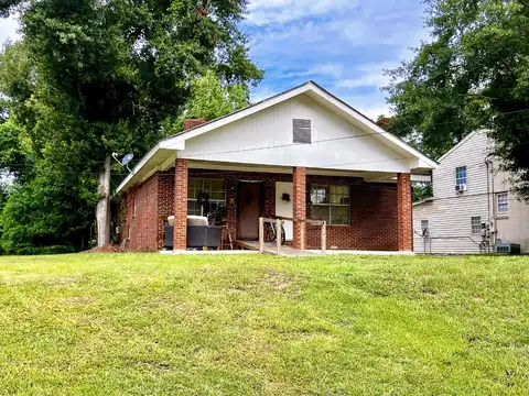 109 S 10th Ave., Hattiesburg, MS 39401