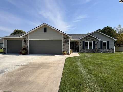 41 W Kisiwa Village Rd, Hutchinson, KS 67502