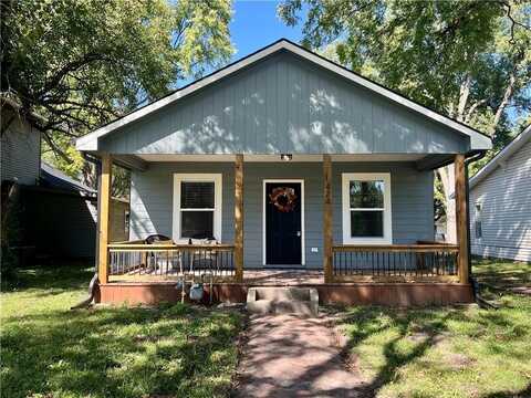 434 Walnut Avenue, Osawatomie, KS 66064