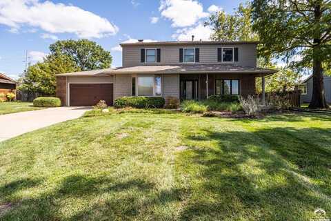 2022 Camelback Drive, Lawrence, KS 66047