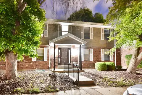 1835 High Sun, Florissant, MO 63031