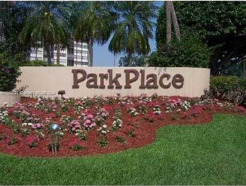 900 St Charles Pl, Pembroke Pines, FL 33026