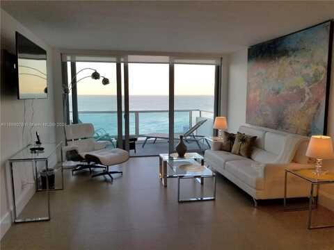 5161 Collins Ave, Miami Beach, FL 33140