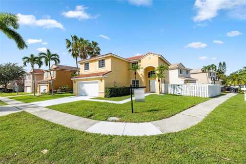 18800 NW 11th St, Pembroke Pines, FL 33029