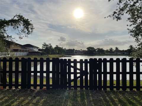 3441 SW 154th Ct, Miami, FL 33185