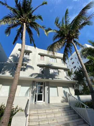 3710 Collins Ave, Miami Beach, FL 33140