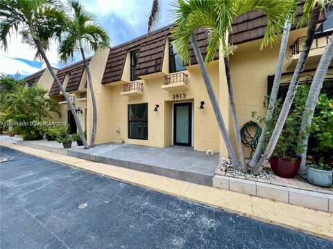 3813 NE 167th St, North Miami Beach, FL 33160