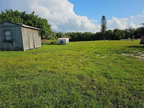 203 1ST STREET NW, RUSKIN, FL 33570