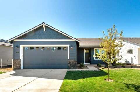 2884 NE Pinnacle Place, Bend, OR 97701