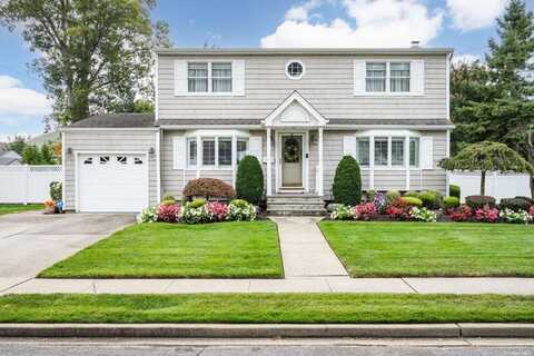 144 N Suffolk Avenue, Massapequa, NY 11758