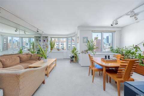 301 E 22nd Street, New York, NY 10010