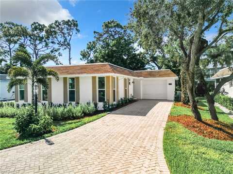 375 CARNABY, NAPLES, FL 34112