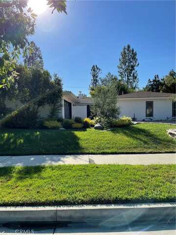 6200 Capistrano Avenue, Woodland Hills, CA 91367