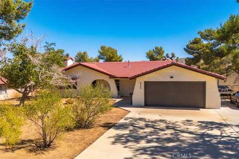 8555 Palomar Avenue, Yucca Valley, CA 92284