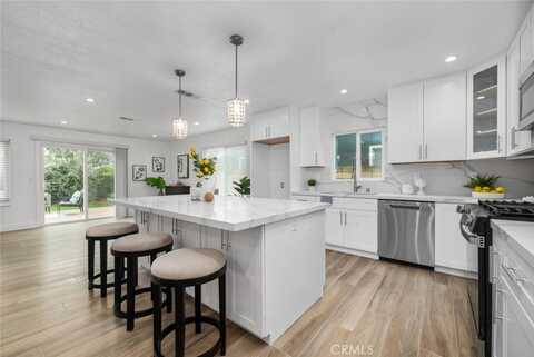 3154 Kerry Lane, Costa Mesa, CA 92626