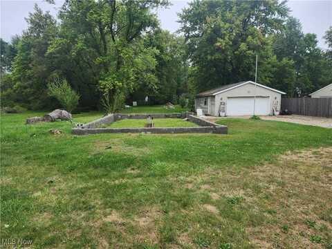 2261 Lake Road, Lakemore, OH 44312