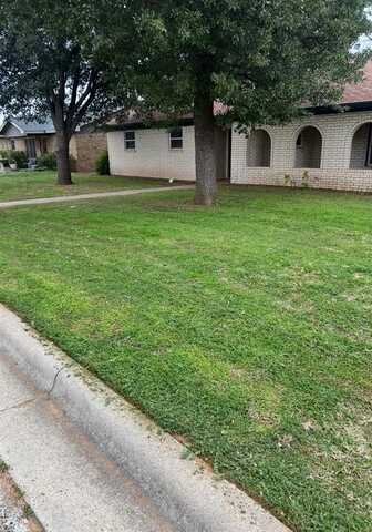 910 Brookside Street, Sweetwater, TX 79556