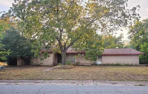 301 N 8th Avenue, Teague, TX 75860