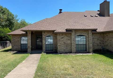 457 Little Valley Court, Fort Worth, TX 76108