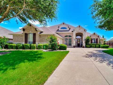 712 Saddlebrook Drive, DeSoto, TX 75115