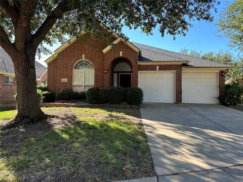 6367 Estates Lane, Fort Worth, TX 76137