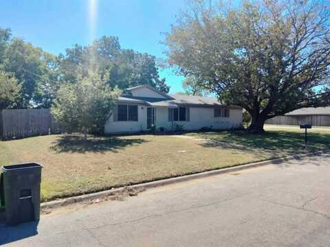 673 W Cedar Street, Hurst, TX 76053