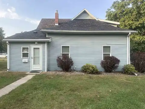 209 E 5th St, Alta, IA 51002