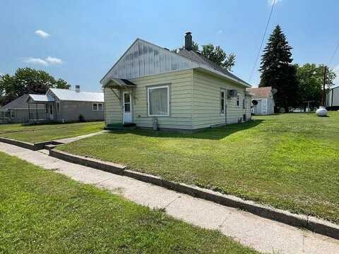 403 E Main Street, Chambers, NE 68725