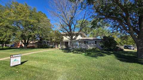 1300 N Lincoln, Beloit, KS 67420