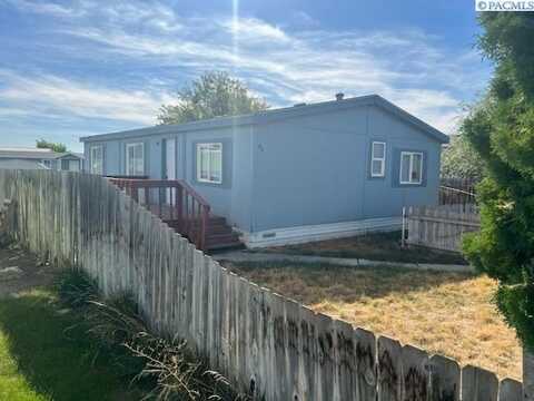 925 N Elm Ave Spc #48, Pasco, WA 99301