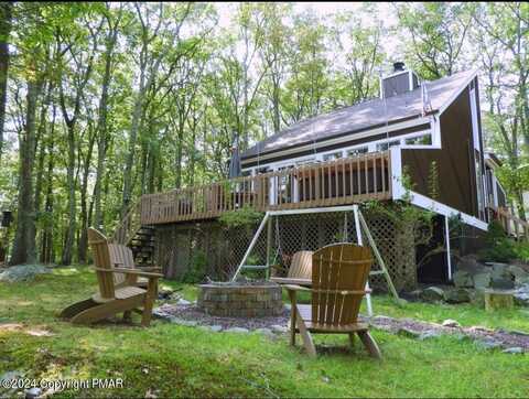 1582 Oak Lane, Bushkill, PA 18324