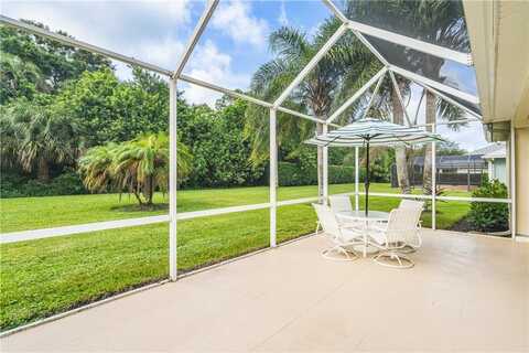 4025 Chablis Street SW, Vero Beach, FL 32968