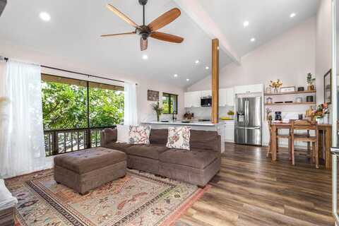 15 KULANIHAKOI St, Kihei, HI 96753