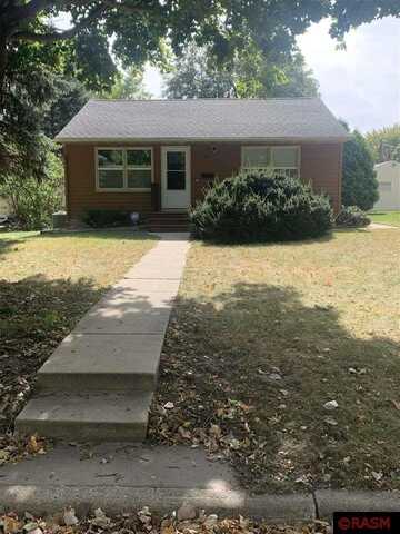 611 W 7th Street, Mankato, MN 56001