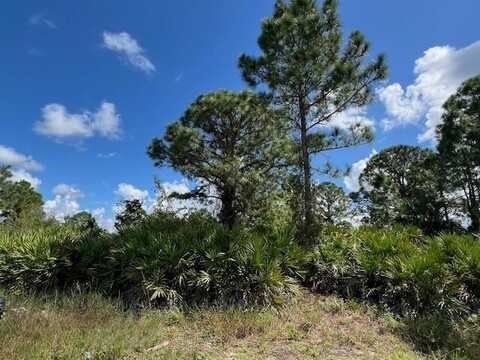 787 Bobolink Avenue, Lehigh Acres, FL 33974