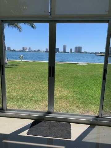 2936 Lake Shore Drive, Riviera Beach, FL 33404