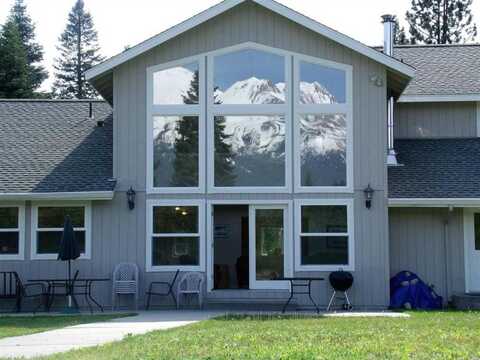 2824 Rainbow Ranch Ct, Mount Shasta, CA 96067