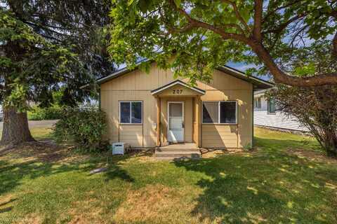 207 N Lefevre St, Medical Lake, WA 99022