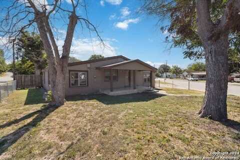 1020 OASIS ST, New Braunfels, TX 78130